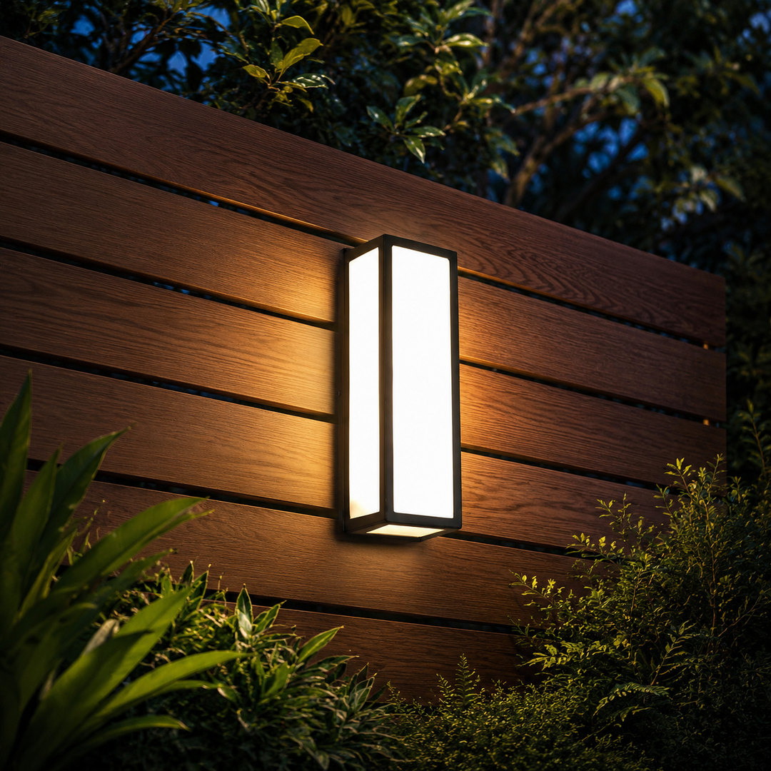 Moderne Buiten Wandlamp Zwart LED Waterdicht