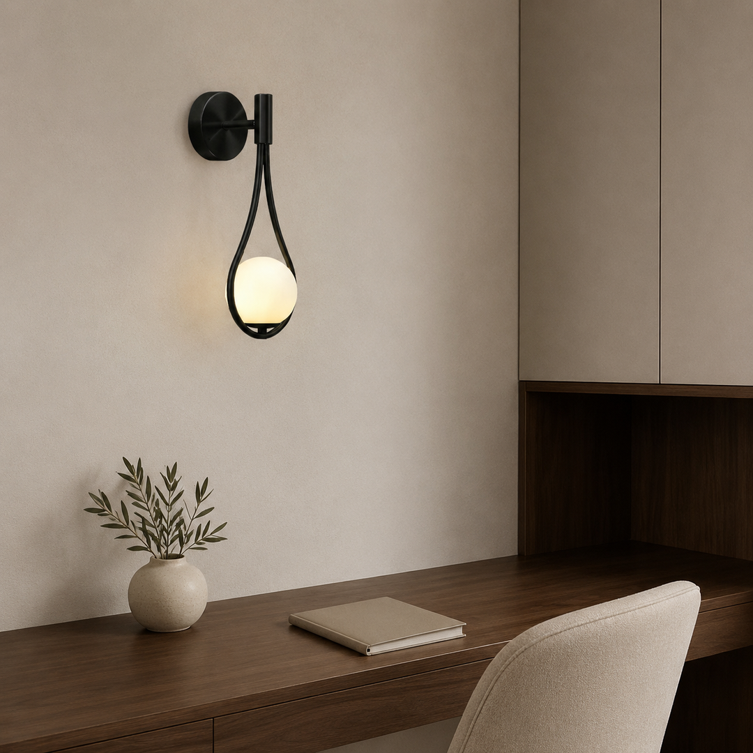 Waterdruppel Wandlamp Zwart Glazen Bol