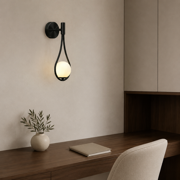 Waterdruppel Wandlamp Zwart Glazen Bol