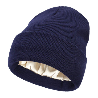 The Satin Shield Beanie - Satijn gevoerde muts tegen pluizig haar